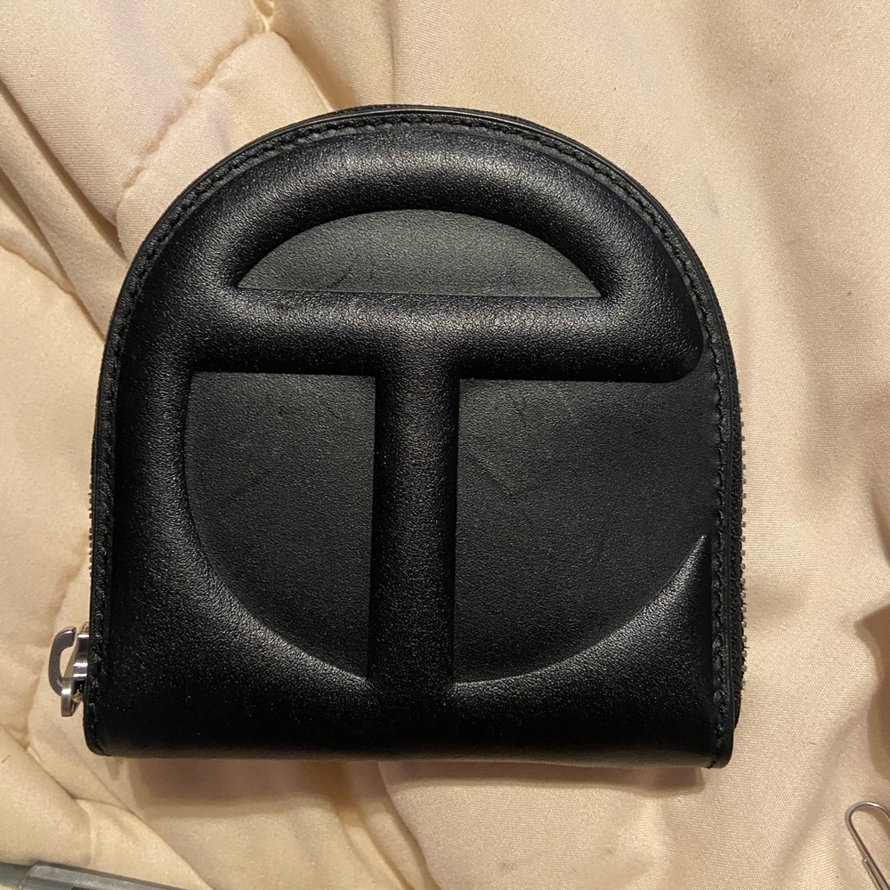Telfar wallet in black NWT.